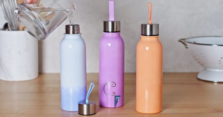 Color changing water bottles